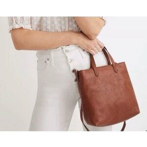Madewell camel color purse, in great condition with minor imperfections